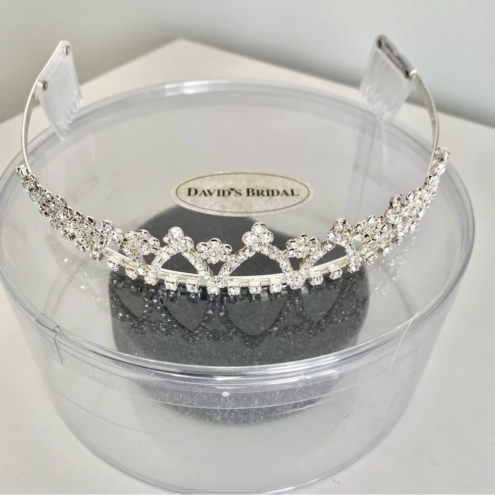 David's Bridal Sparkling Silver Rhinestone Tiara